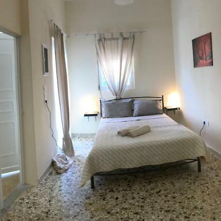 Sunshine'S House Near The Beach, 10 Min From The Airport Artemida  Exterior photo