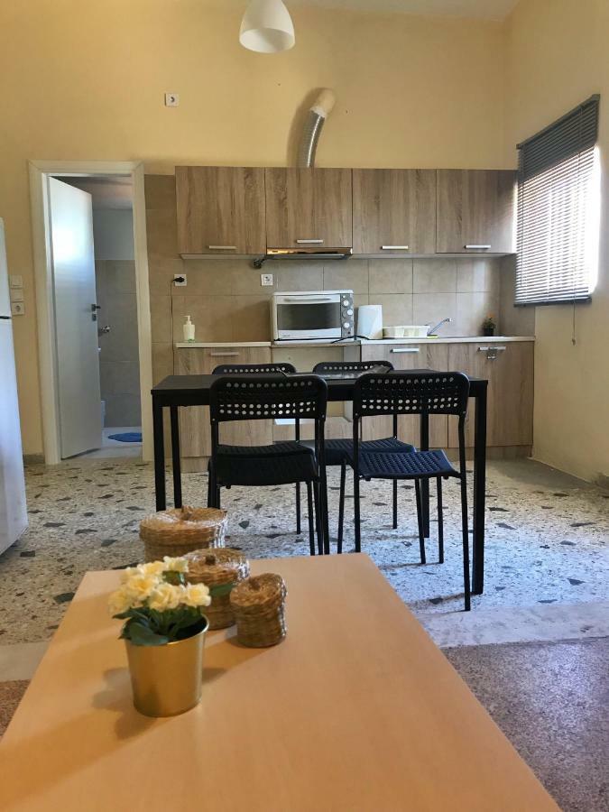 Sunshine'S House Near The Beach, 10 Min From The Airport Artemida  Exterior photo